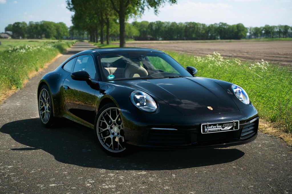 Porsche 992 2023