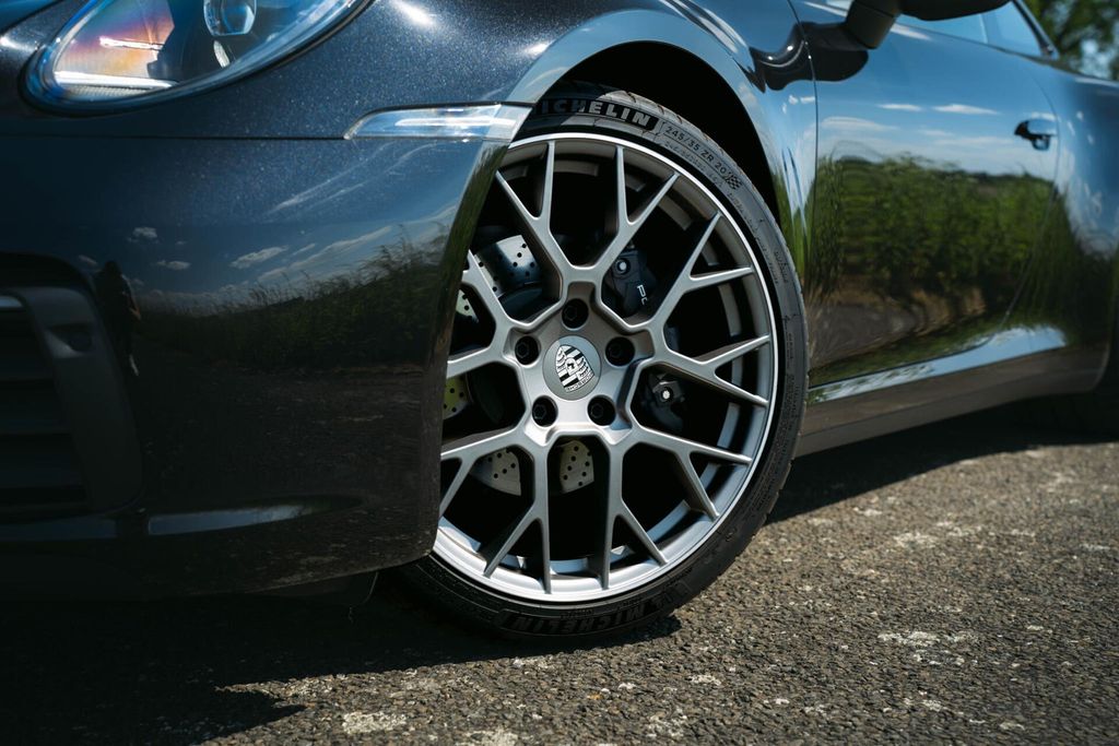 Porsche 992 2023