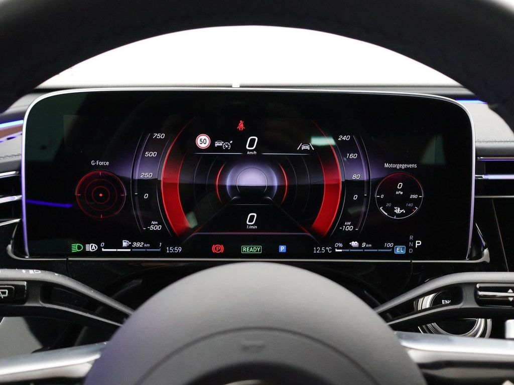 Mercedes-Benz E 300 2025