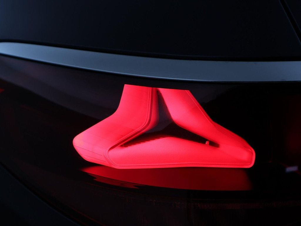 Mercedes-Benz E 300 2025