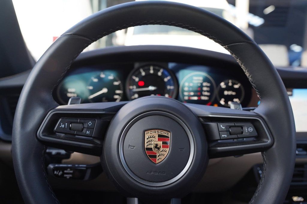 Porsche 992 2023