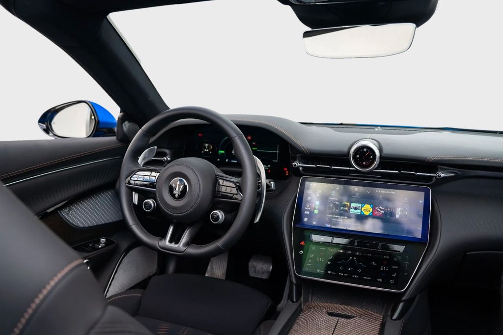 Maserati GranCabrio 2024