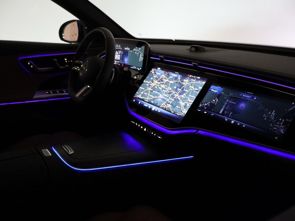 Mercedes-Benz E 300 2025
