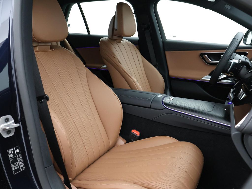 Mercedes-Benz E 300 2025