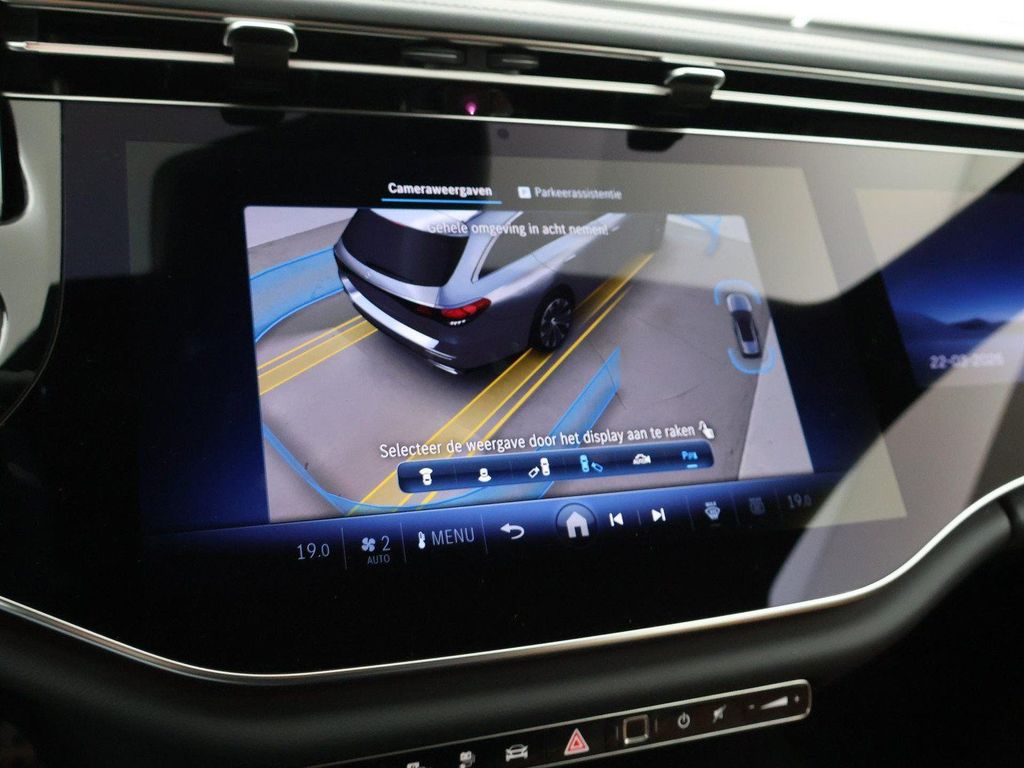 Mercedes-Benz E 300 2025