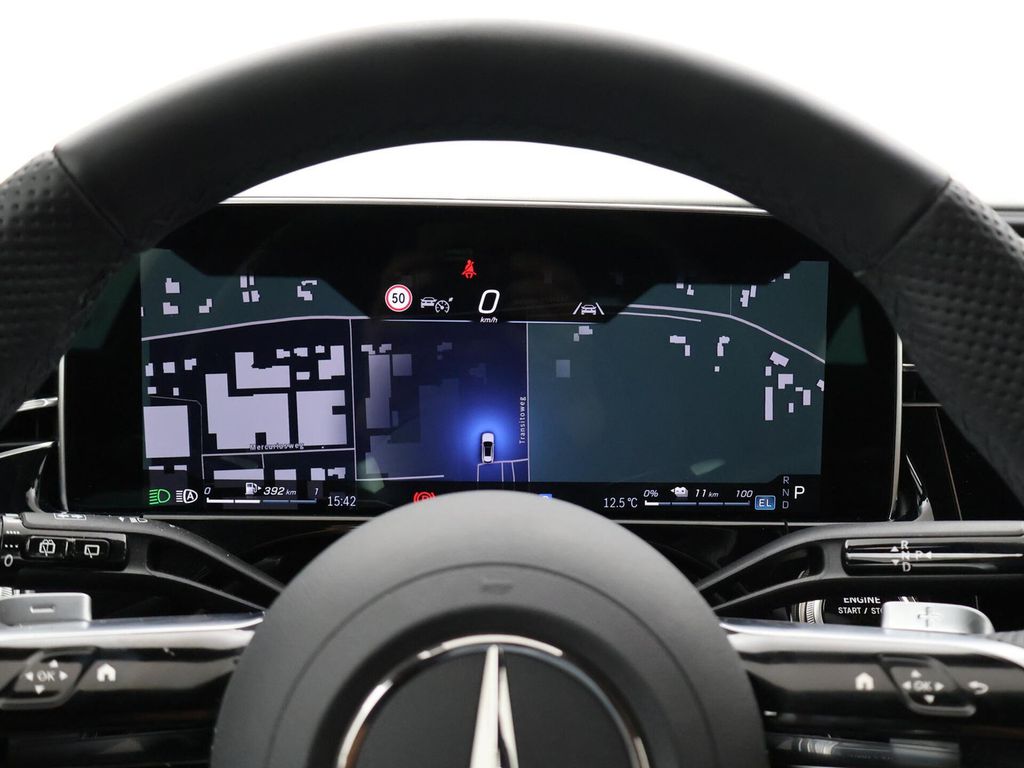 Mercedes-Benz E 300 2025