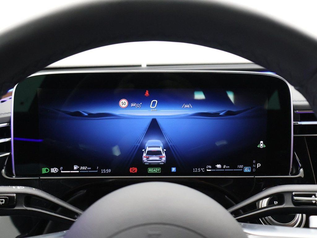 Mercedes-Benz E 300 2025