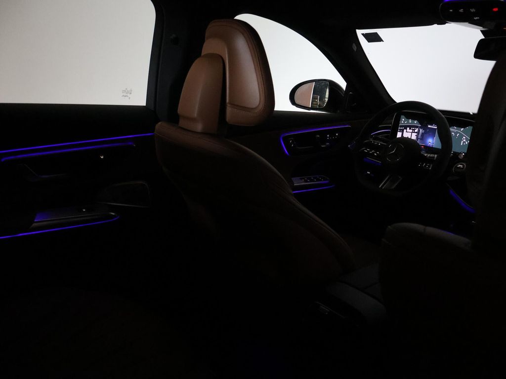 Mercedes-Benz E 300 2025