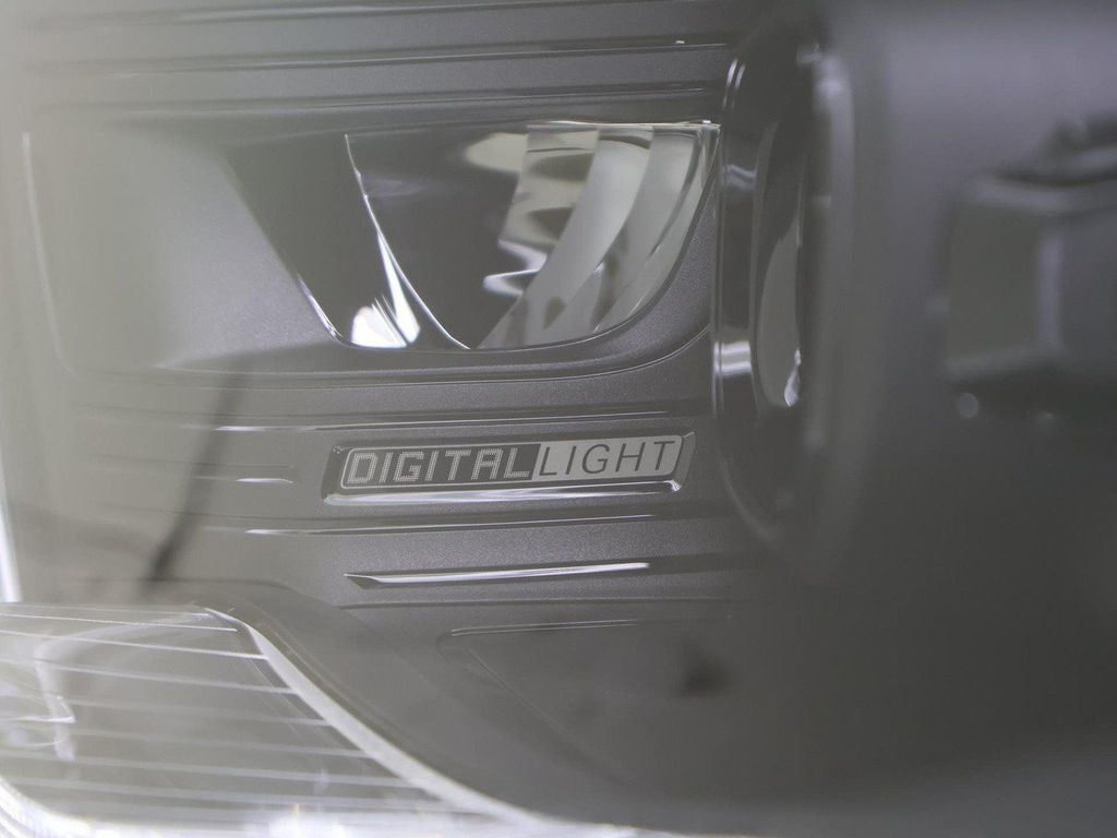 Mercedes-Benz E 300 2025