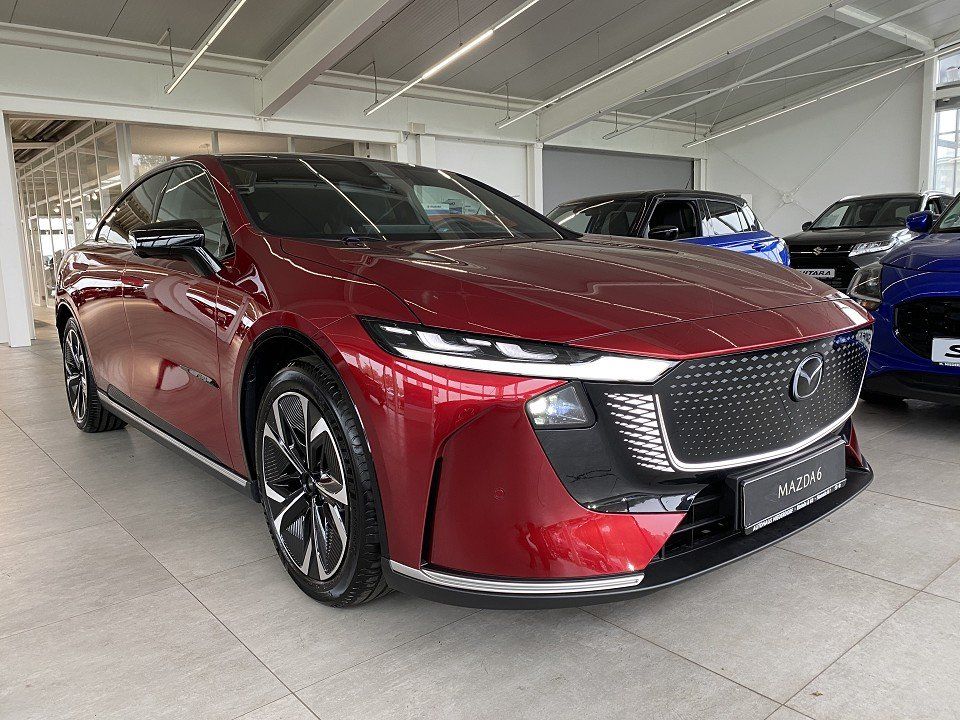 Mazda 6e 2025