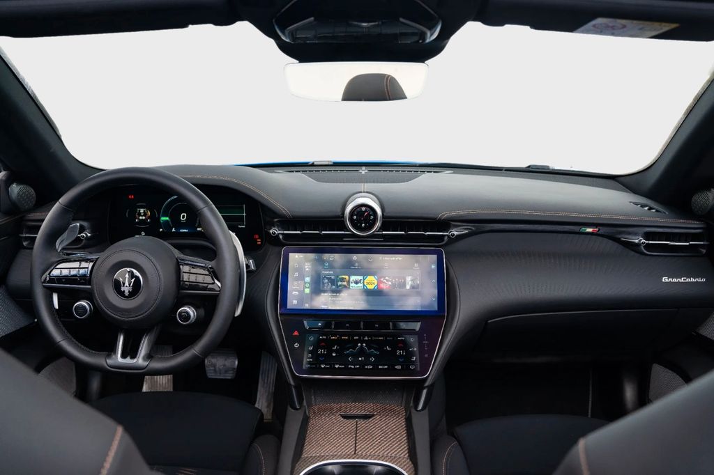 Maserati GranCabrio 2024