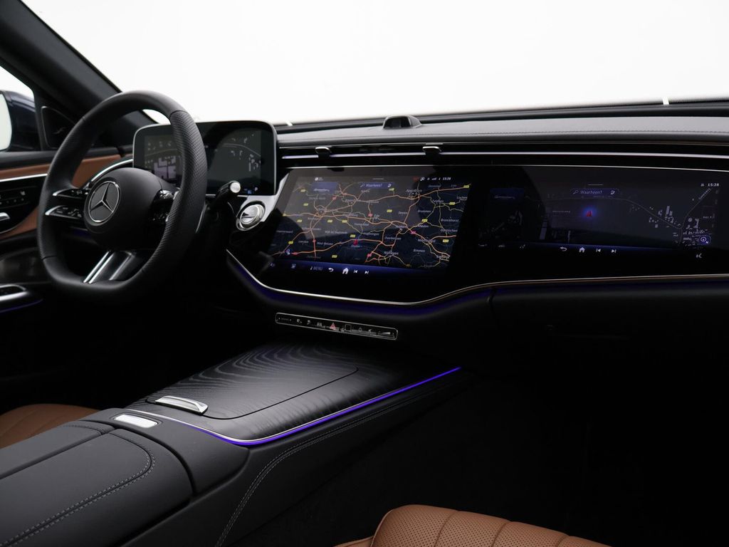 Mercedes-Benz E 300 2025