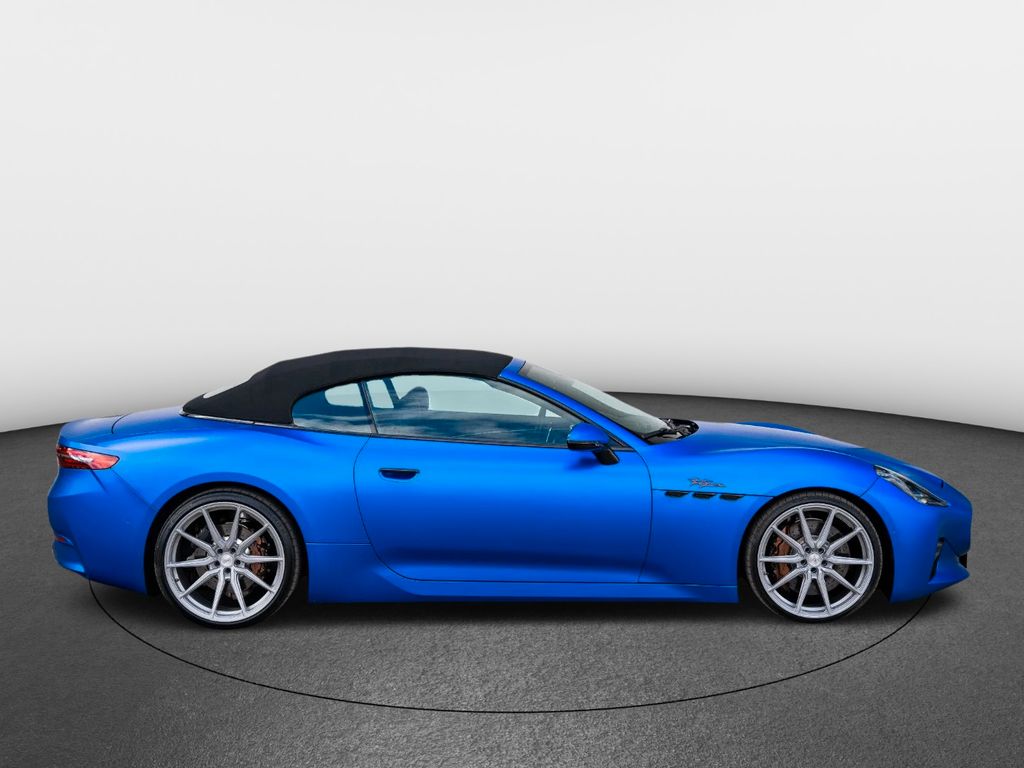 Maserati GranCabrio 2024