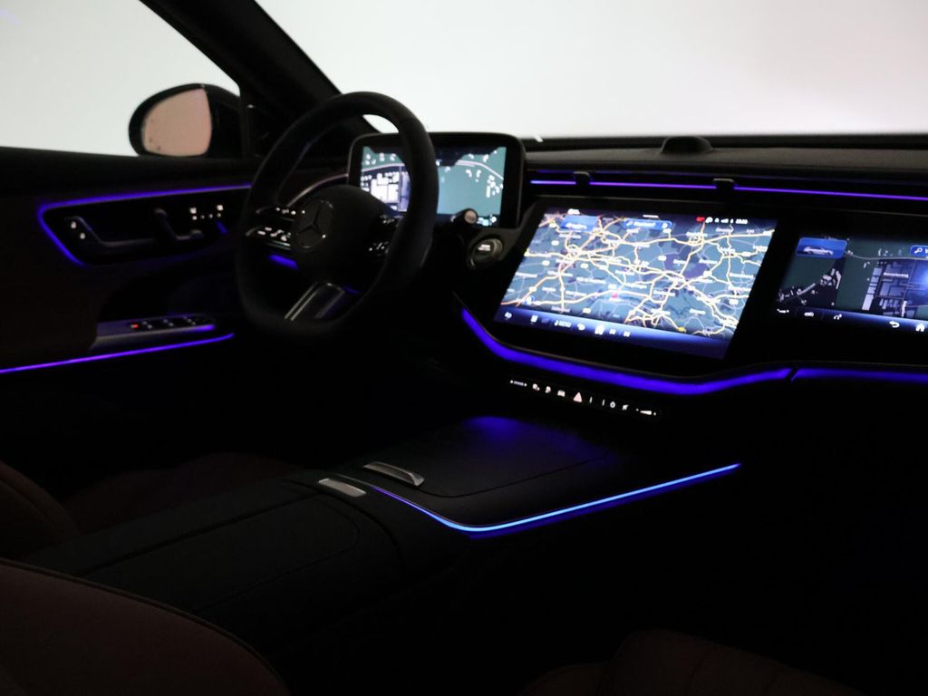 Mercedes-Benz E 300 2025