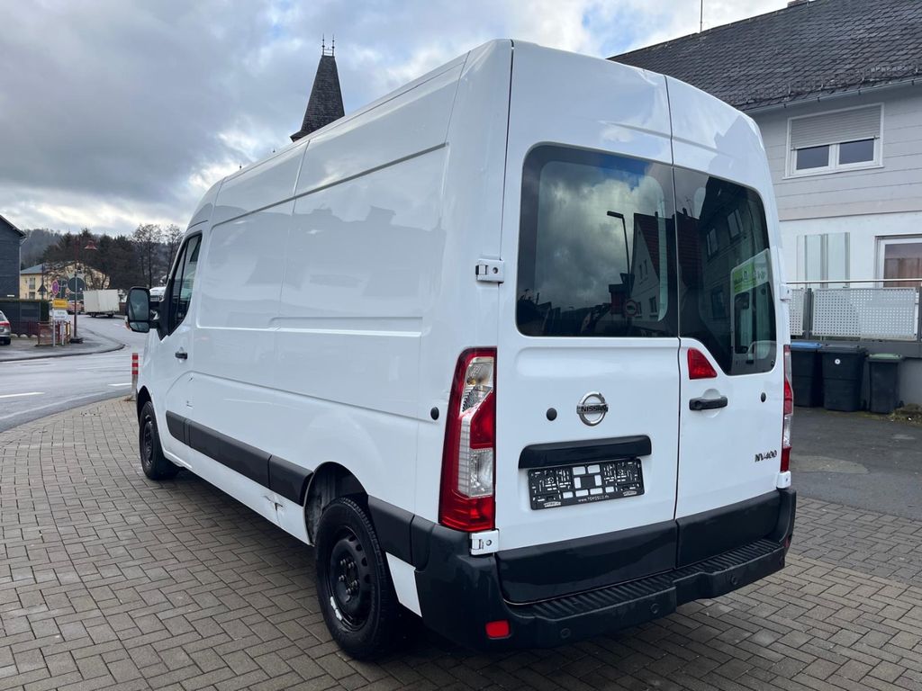 Nissan NV400 2021