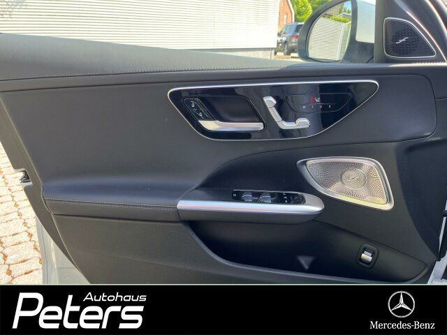 Mercedes-Benz C 300 2024