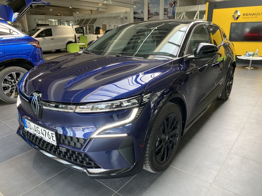 Renault Megane E-TECH 2023