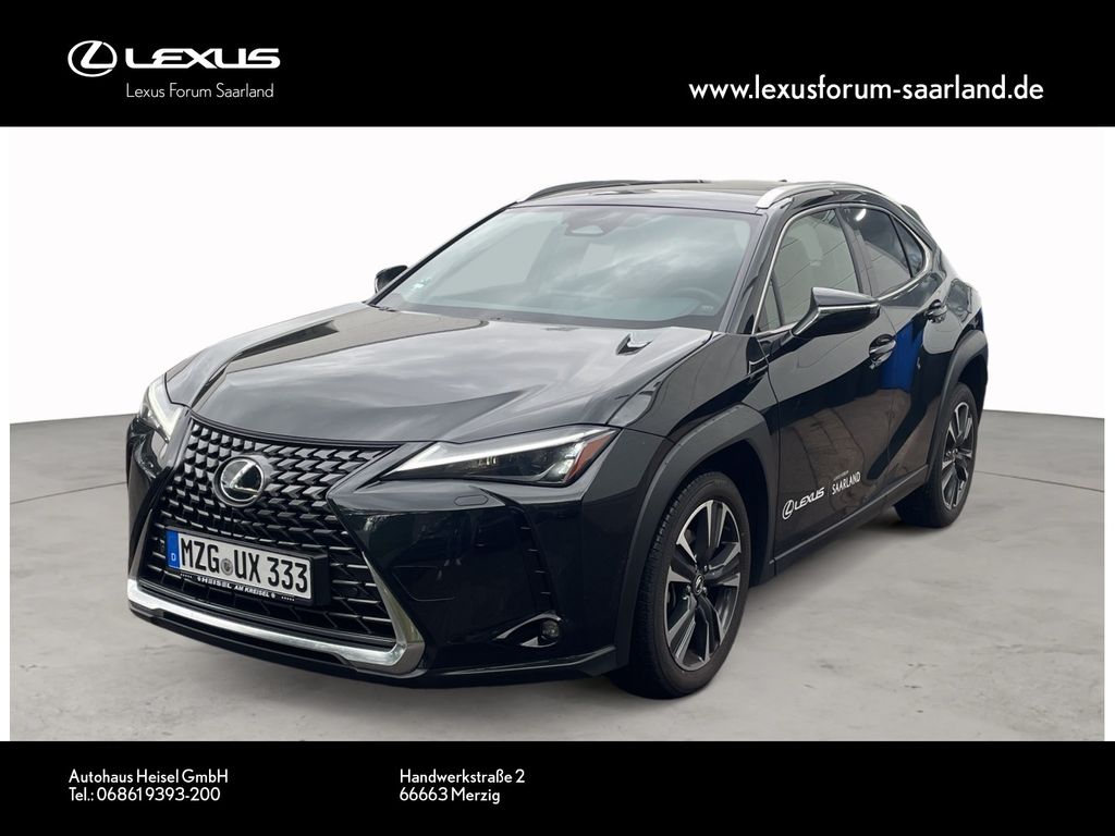 Lexus UX 2024