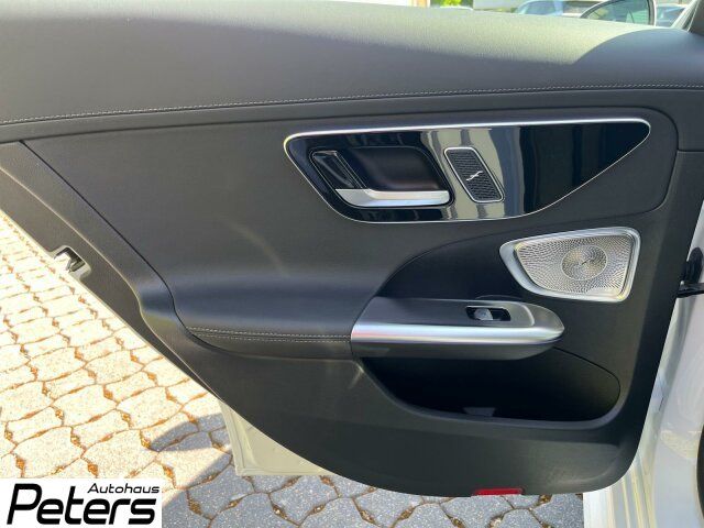 Mercedes-Benz C 300 2024