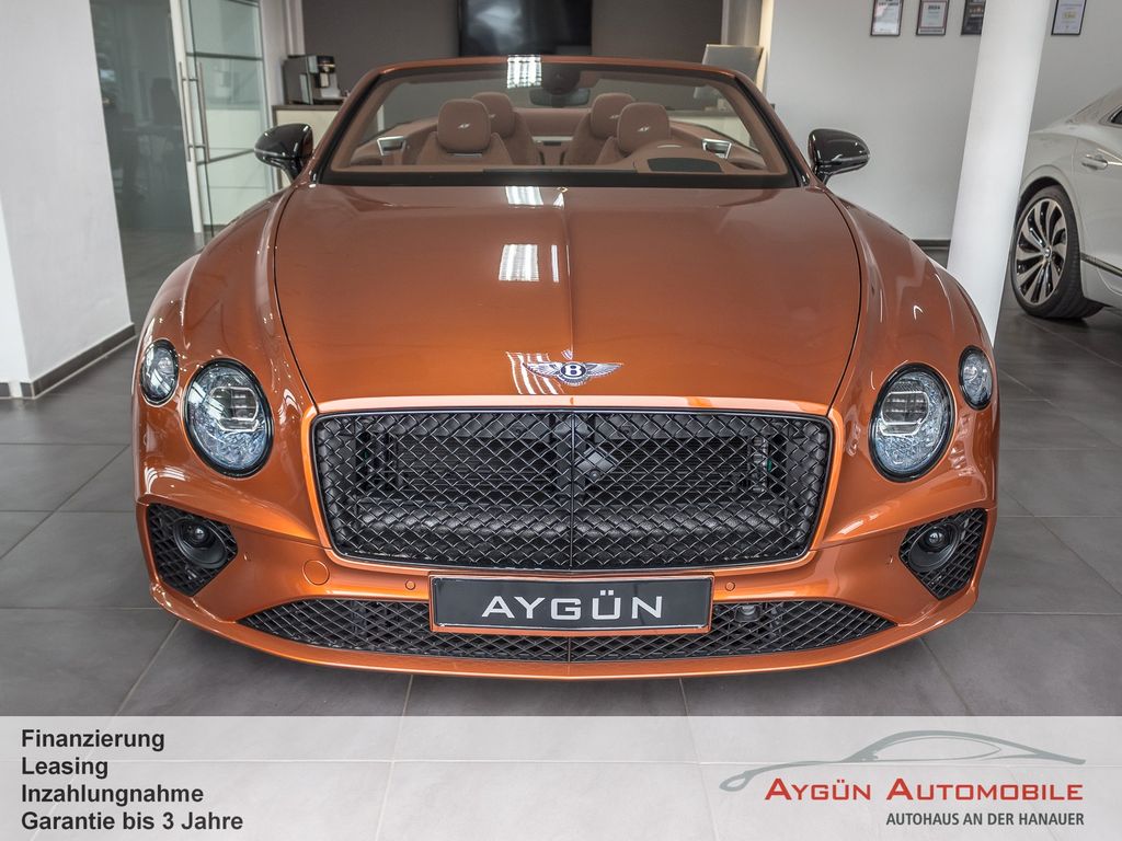 Bentley Continental GTC 2024