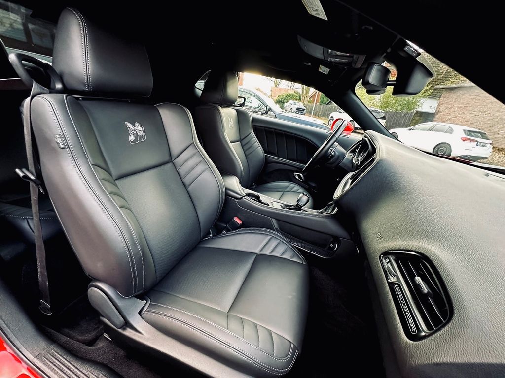 Dodge Challenger 2019