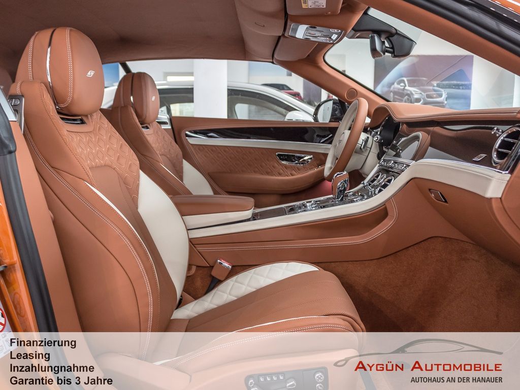 Bentley Continental GTC 2024