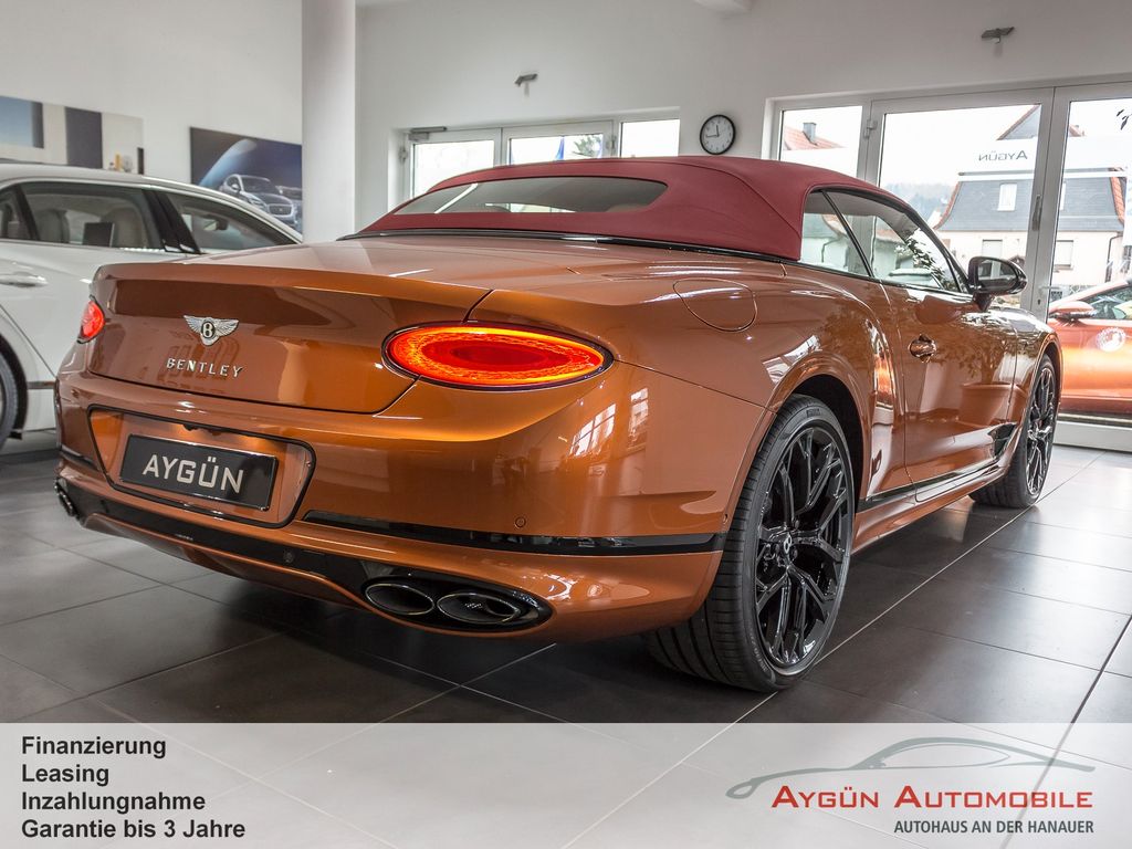 Bentley Continental GTC 2024