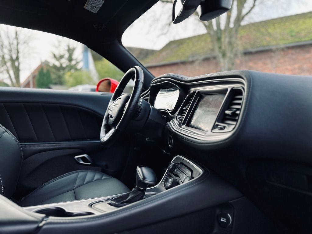 Dodge Challenger 2019