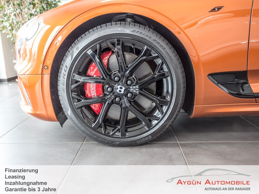 Bentley Continental GTC 2024