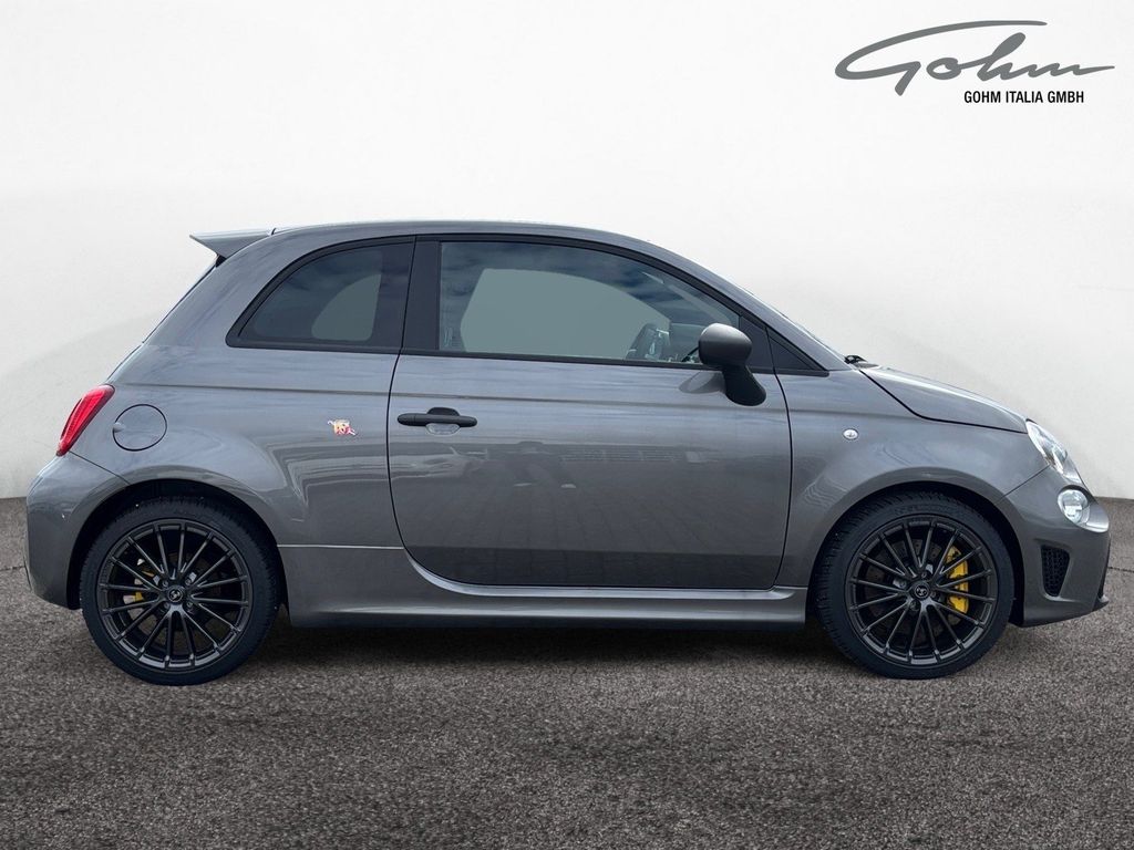 Abarth 695 2024