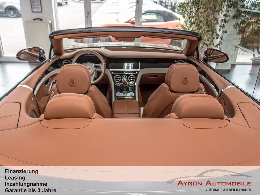 Bentley Continental GTC 2024