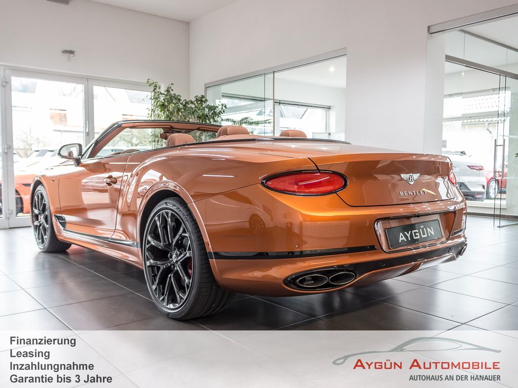 Bentley Continental GTC 2024