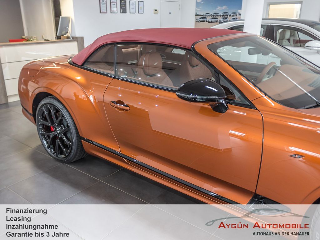 Bentley Continental GTC 2024