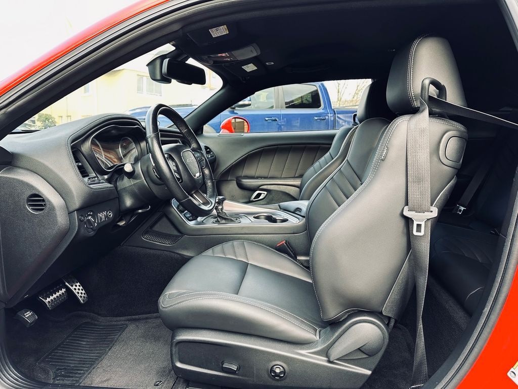 Dodge Challenger 2019