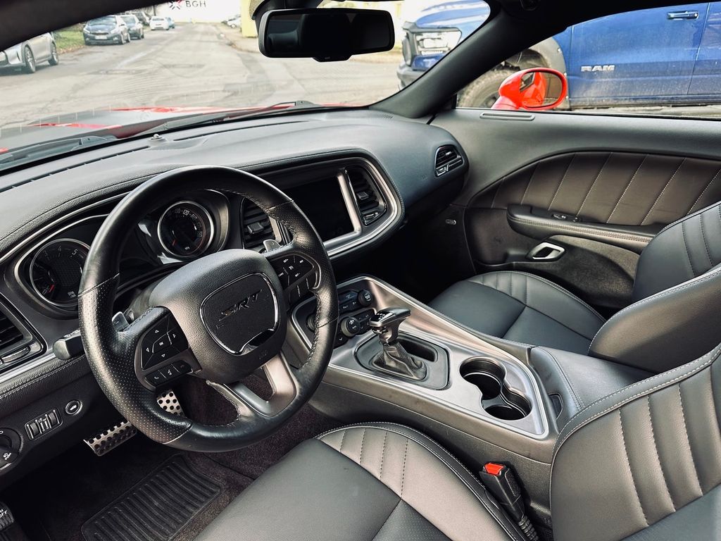 Dodge Challenger 2019