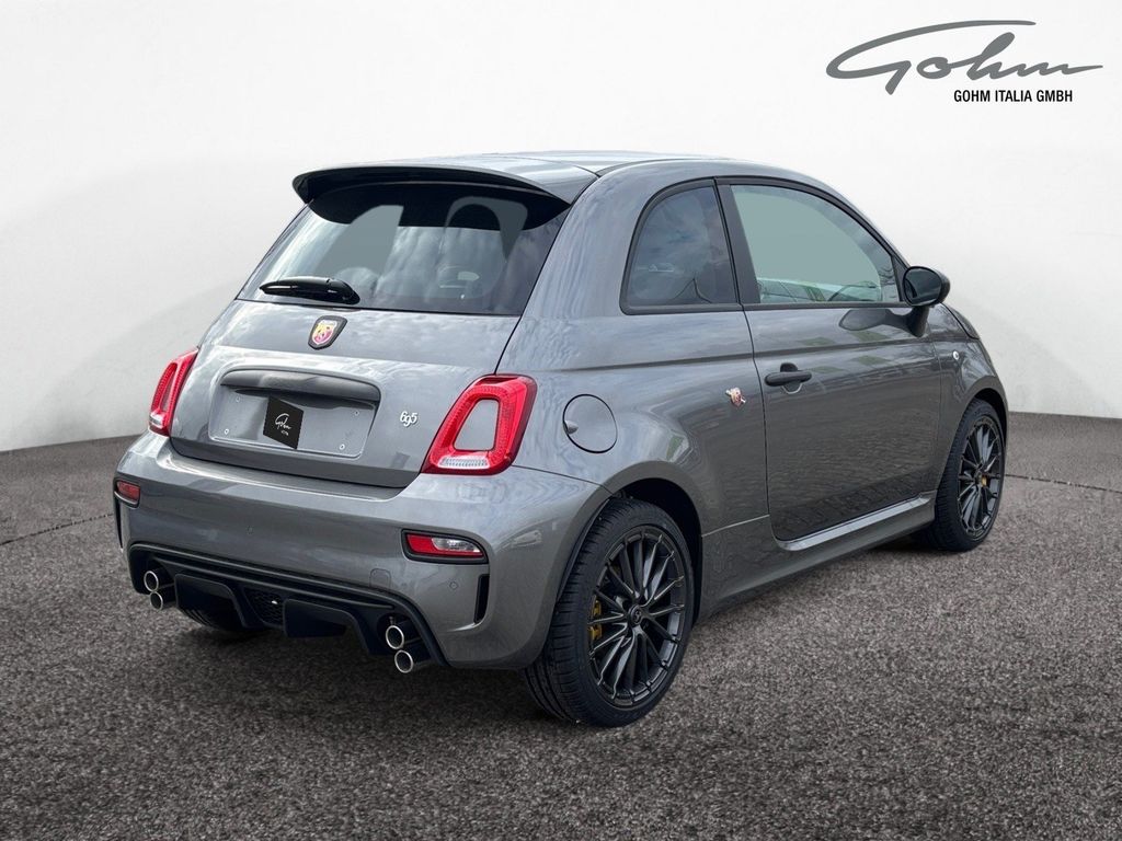Abarth 695 2024
