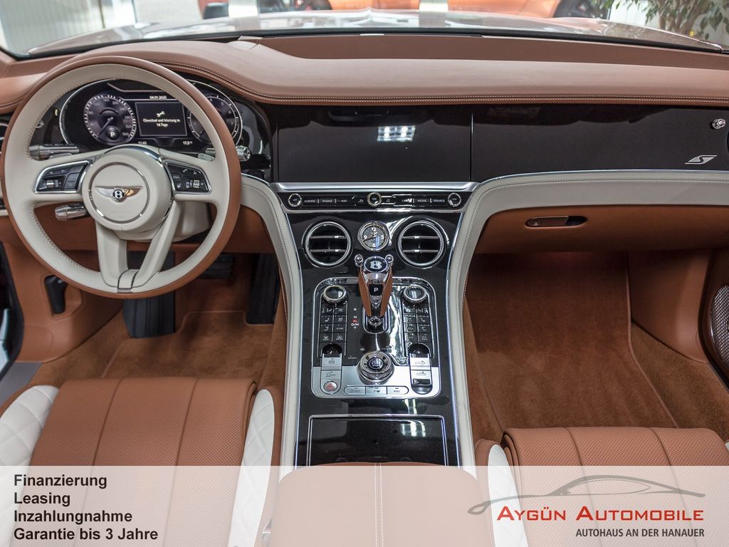 Bentley Continental GTC 2024