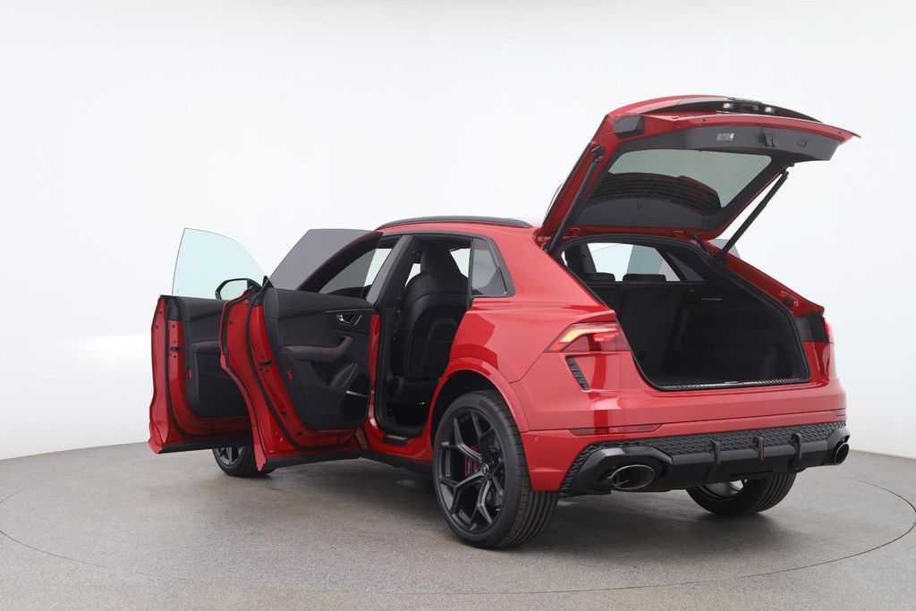 Audi RSQ8 2025