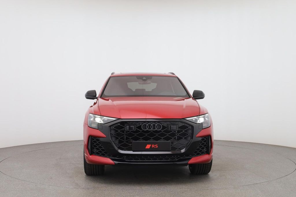 Audi RSQ8 2025