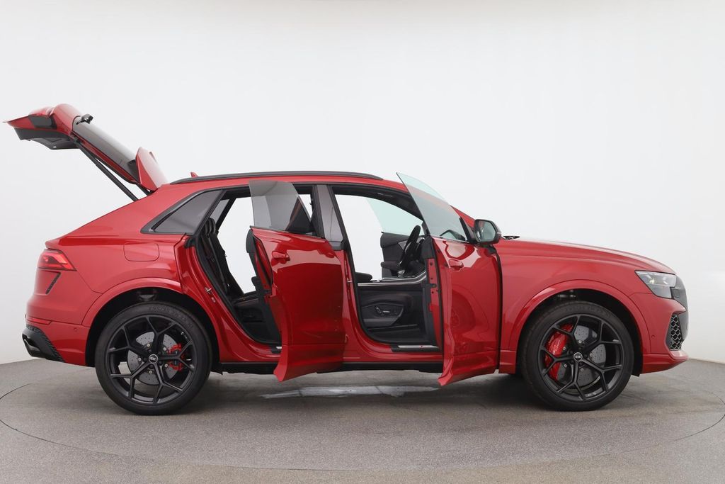 Audi RSQ8 2025