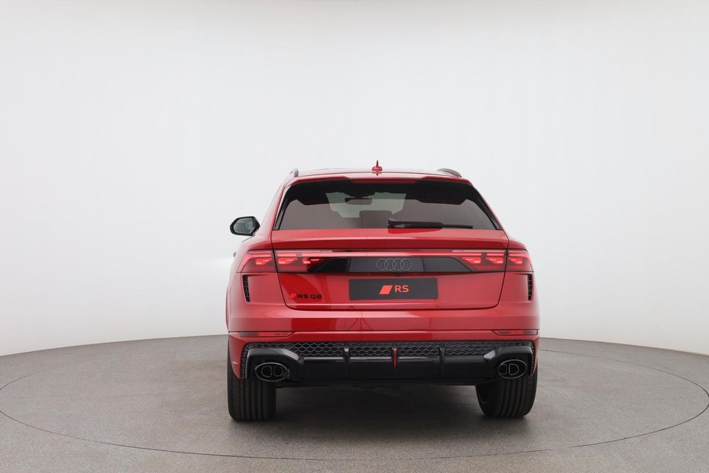 Audi RSQ8 2025