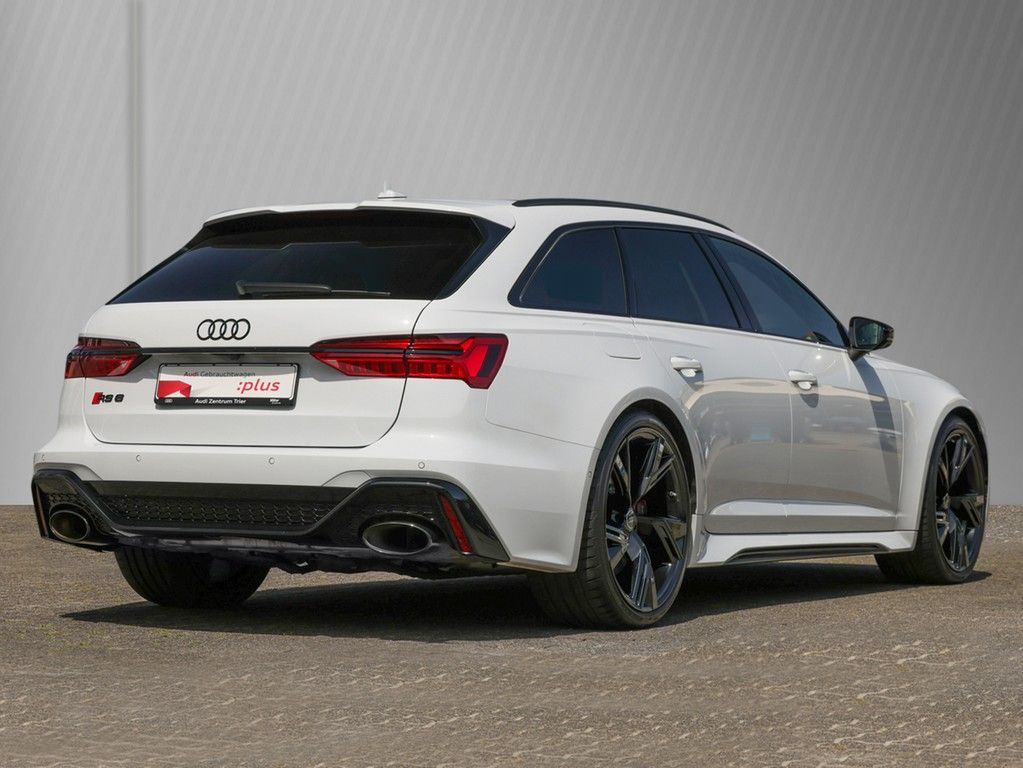 Audi RS6 2024