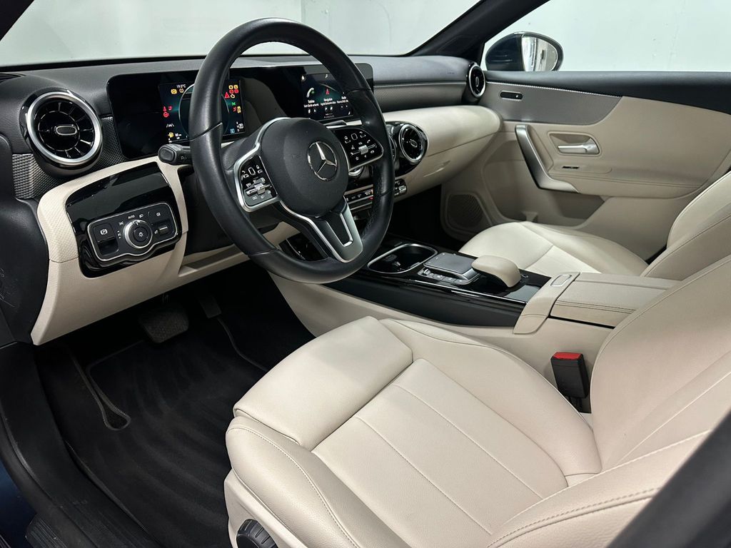 Mercedes-Benz A 180 2022