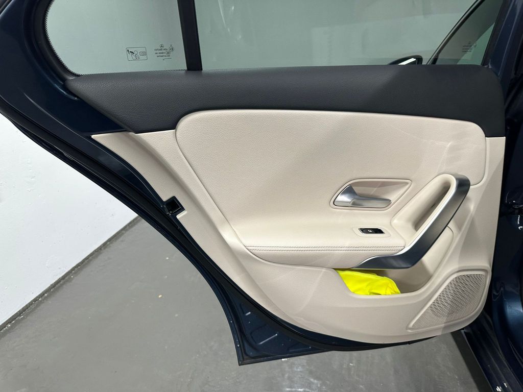 Mercedes-Benz A 180 2022