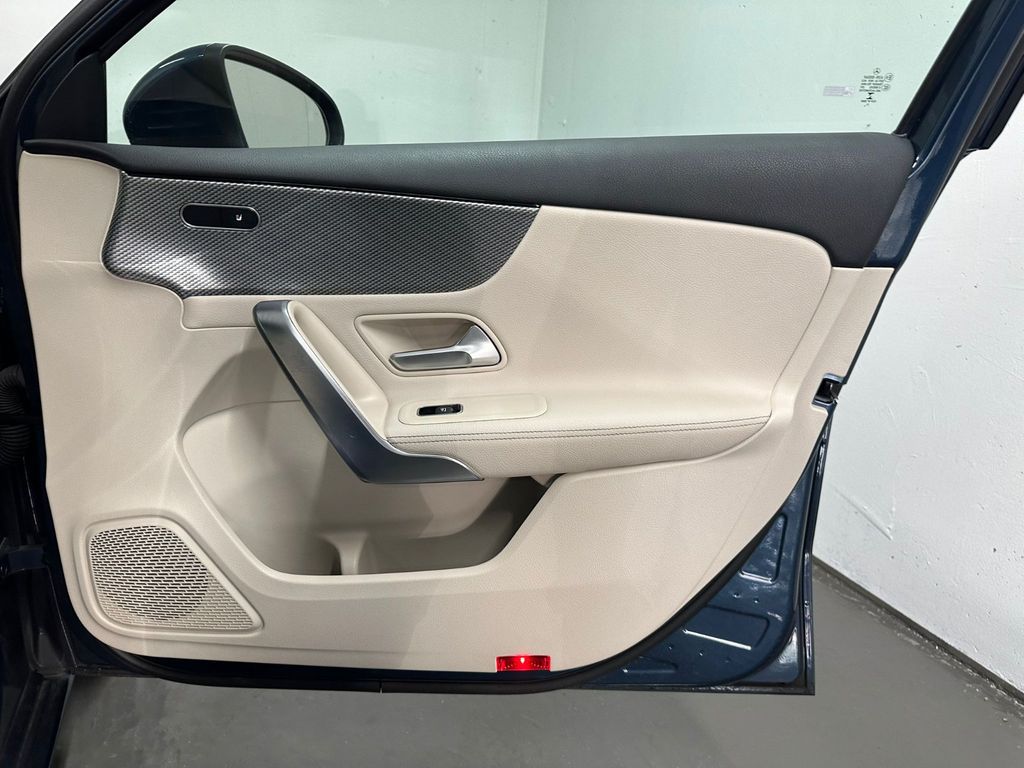 Mercedes-Benz A 180 2022