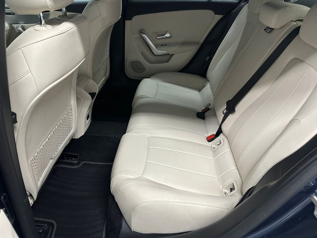 Mercedes-Benz A 180 2022