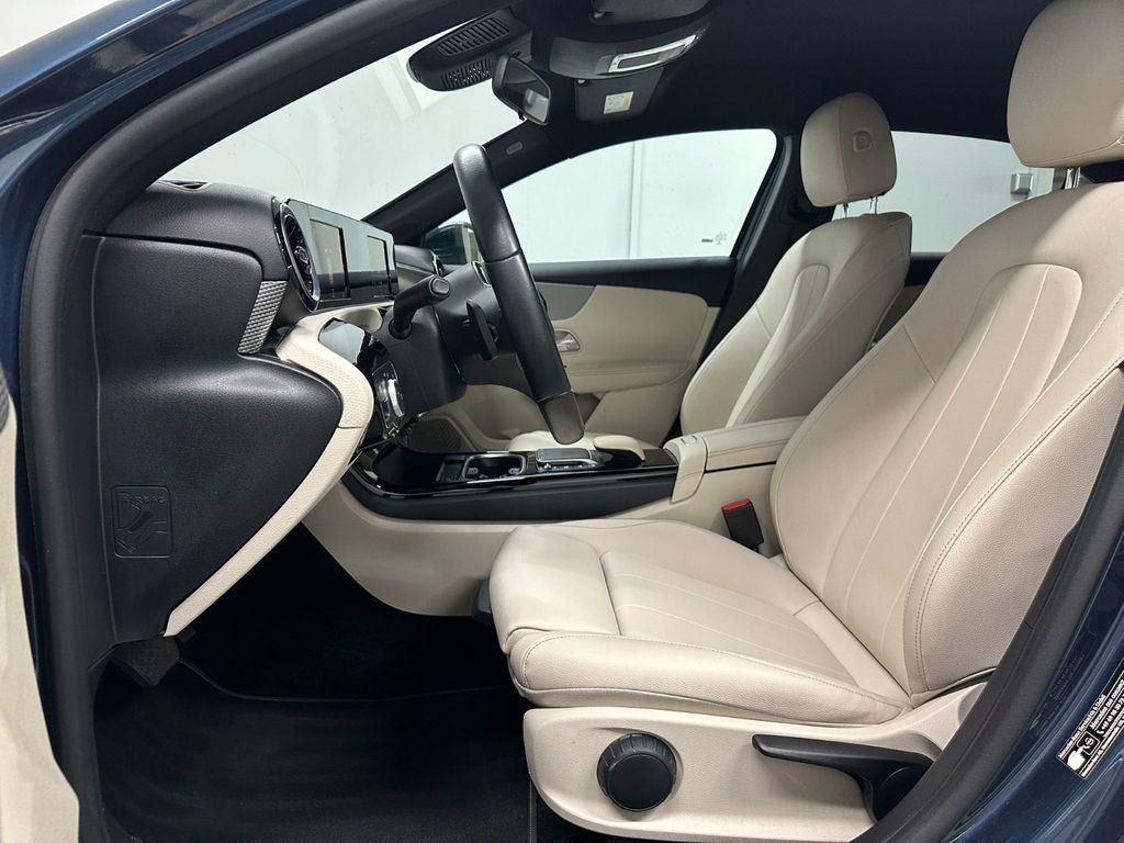 Mercedes-Benz A 180 2022