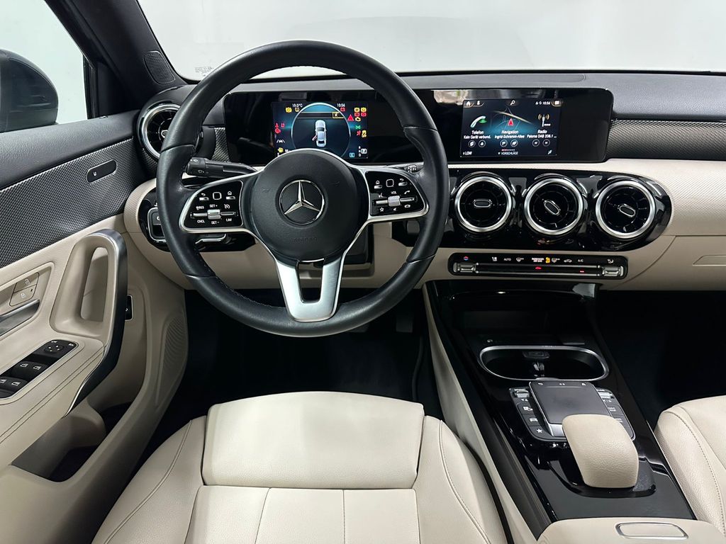 Mercedes-Benz A 180 2022