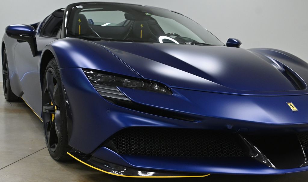 Ferrari SF90 2024