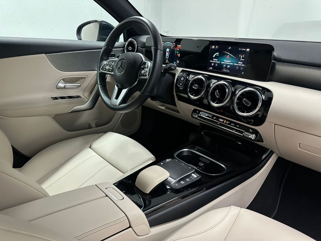 Mercedes-Benz A 180 2022